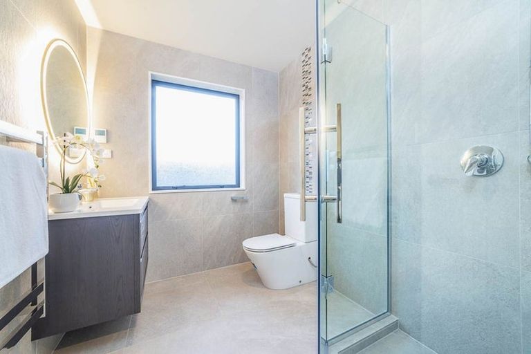 Photo of property in 9 David Rogers Lane, Swanson, Auckland, 0614