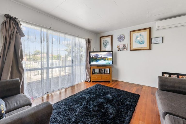 Photo of property in 48 Friesian Drive, Mangere, Auckland, 2022