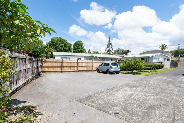 Photo of property in 92 Harrington Road, Henderson, Auckland, 0610