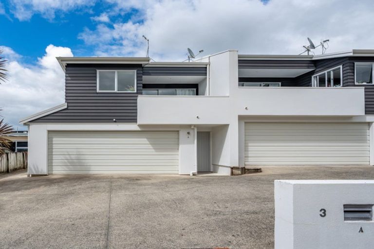 Photo of property in 3a Scotland Place, Hillcrest, Hamilton, 3216