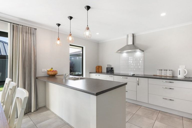 Photo of property in 8 Turnbridge Street, Pyes Pa, Tauranga, 3112