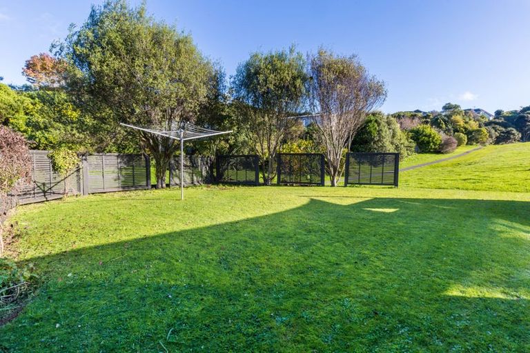 Photo of property in 8 Bowman Place, Whitby, Porirua, 5024