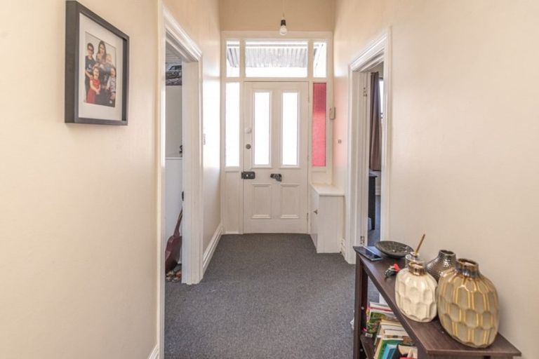 Photo of property in 3 Kelvin Street, Aramoho, Whanganui, 4500