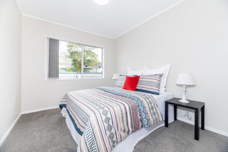 Photo of property in 122 Boundary Road, Clover Park, Auckland, 2019