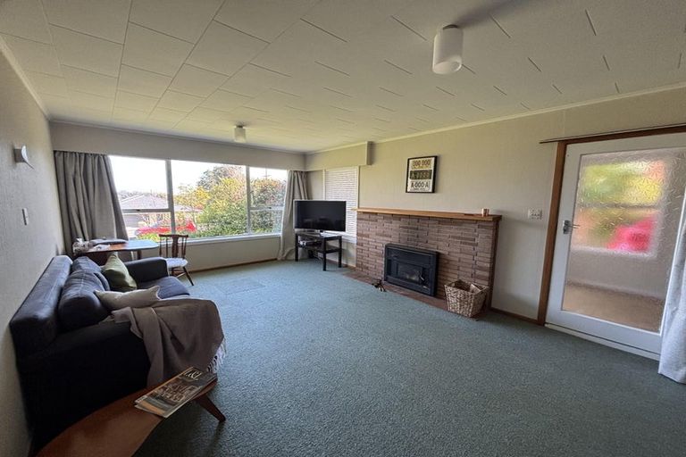 Photo of property in 45 Huia Street, Waikanae, 5036