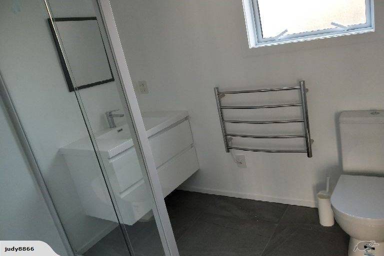 Photo of property in 2 Bell Street, Tawa, Wellington, 5028