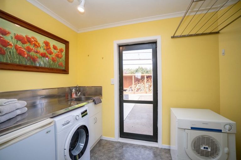 Photo of property in 176 Kelvin Grove Road, Kelvin Grove, Palmerston North, 4414