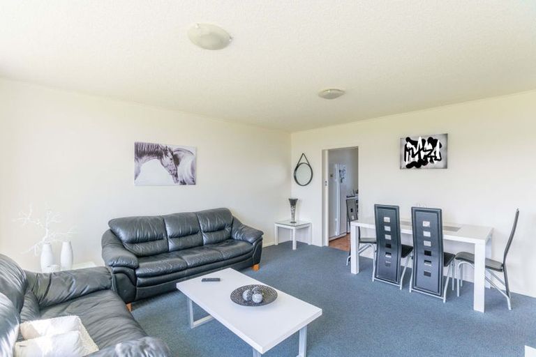 Photo of property in 23 Rangitane Street, Maupuia, Wellington, 6022