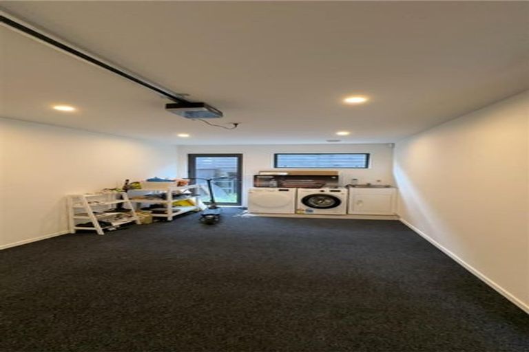 Photo of property in 20b Gilliam Street, New Lynn, Auckland, 0600