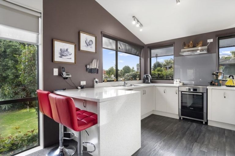 Photo of property in 2 Astor Place, Welcome Bay, Tauranga, 3112