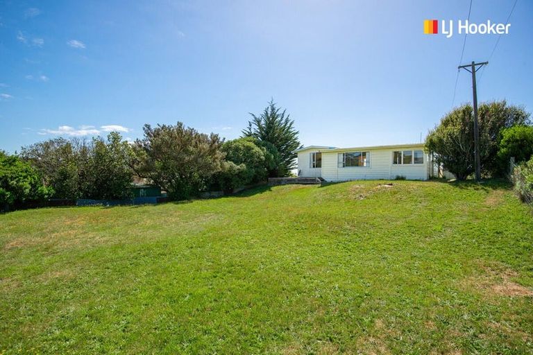 Photo of property in 111 Moturata Road, Taieri Beach, Taieri Mouth, 9091