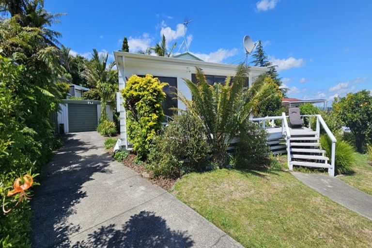 Photo of property in 90 Haukore Street, Hairini, Tauranga, 3112