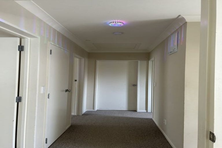 Photo of property in 8 Attlee Crescent, Bryndwr, Christchurch, 8053