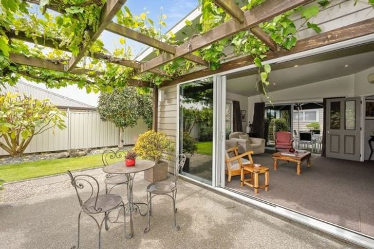 Photo of property in 4 Roger Street, Lytton West, Gisborne, 4010