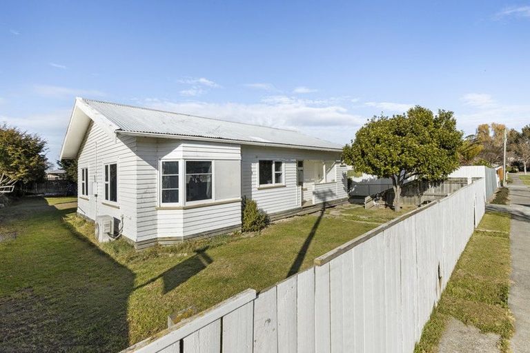 Photo of property in 23 Holdaway Street, Riversdale, Blenheim, 7201
