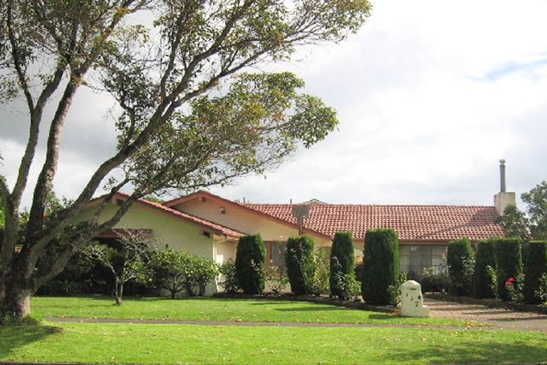Photo of property in 137 Fisher Parade, Sunnyhills, Auckland, 2010