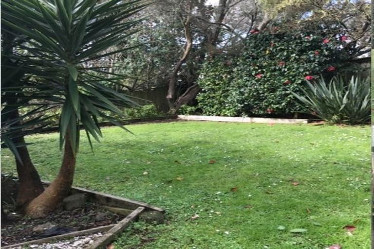 Photo of property in 4 Gemini Place, Beach Haven, Auckland, 0626