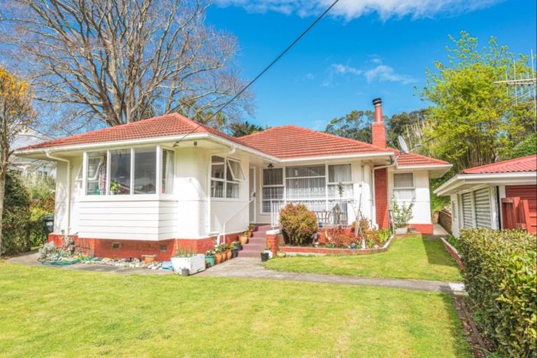 Photo of property in 63 Great North Road, Saint Johns Hill, Whanganui, 4501