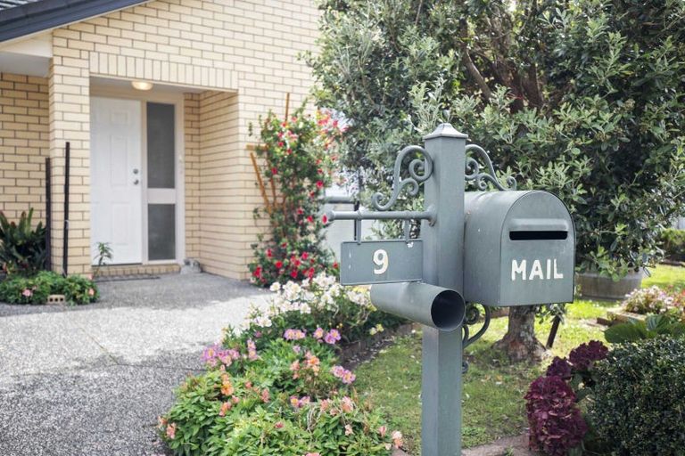 Photo of property in 9 Greta Banks Place, Wattle Downs, Auckland, 2103