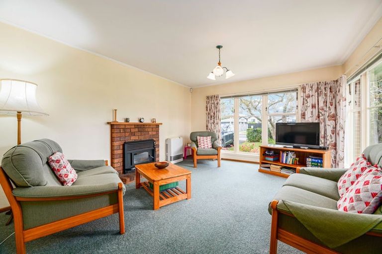 Photo of property in 78 Neil Avenue, Te Atatu Peninsula, Auckland, 0610