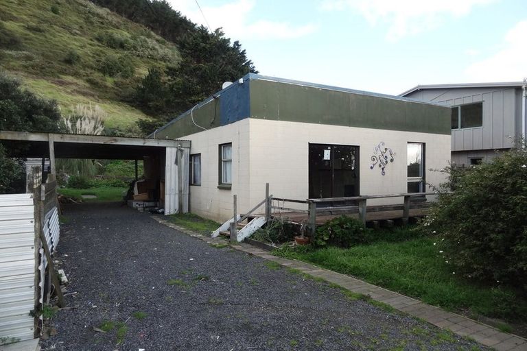 Photo of property in 125 Maunsell Road, Port Waikato, Tuakau, 2695