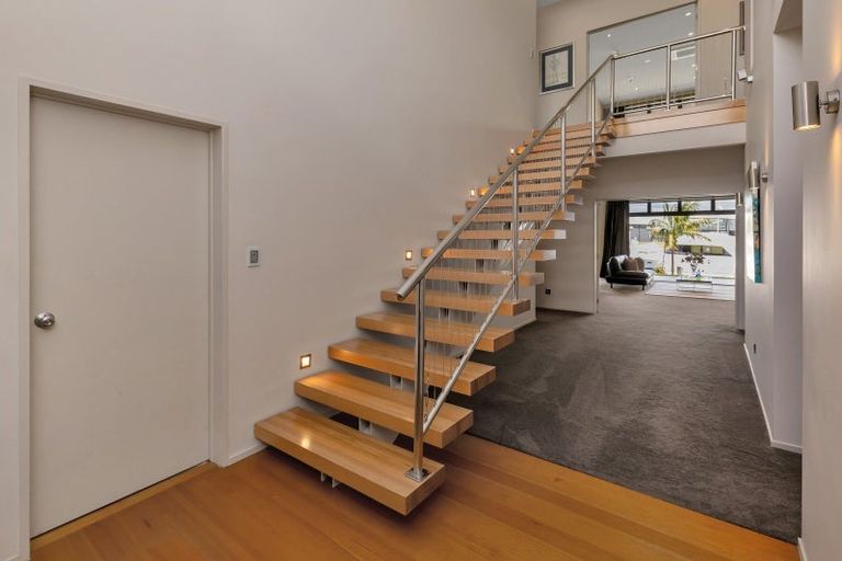 Photo of property in 12 Rauiri Drive, One Tree Point, 0118