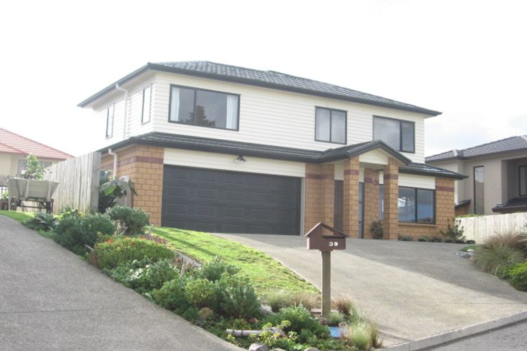 Photo of property in 39 Saralee Drive, Manurewa, Auckland, 2105