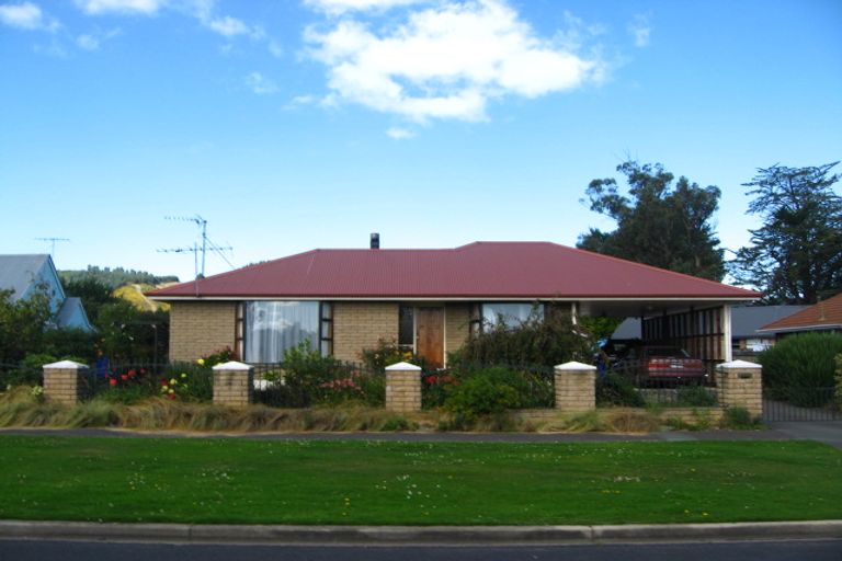 Photo of property in 132 Hagart-alexander Drive, Mosgiel, 9024