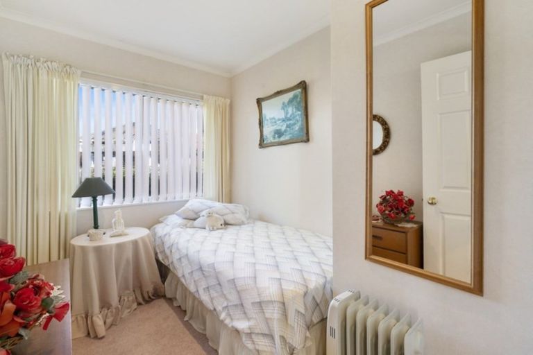 Photo of property in 145 Summerhill Drive, Fitzherbert, Palmerston North, 4410