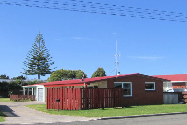 Photo of property in 32 Hawea Street, Mount Maunganui, 3116