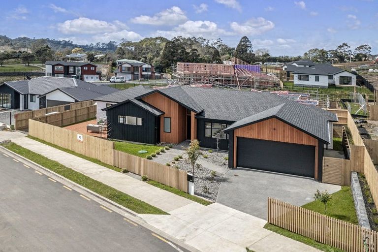 Photo of property in 3 Kiokio Place, Swanson, Auckland, 0614