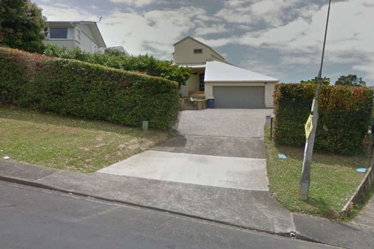 Photo of property in 31 Tonkin Drive, Sunnynook, Auckland, 0620