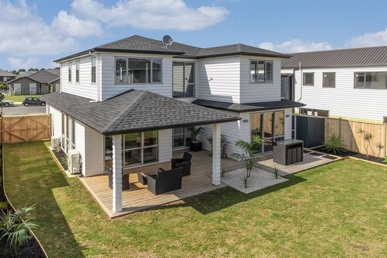 Photo of property in 293 Harbourside Drive, Karaka, Papakura, 2113