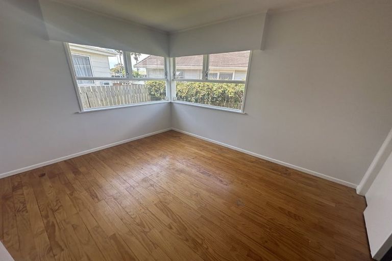 Photo of property in 135 Weymouth Road, Manurewa, Auckland, 2102