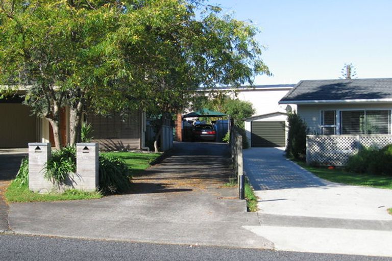 Photo of property in 1/12 Sorrel Crescent, Bucklands Beach, Auckland, 2012