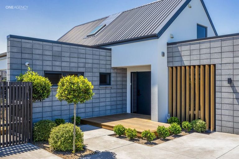 Photo of property in 4 Goldie Drive, Rangiora, 7400