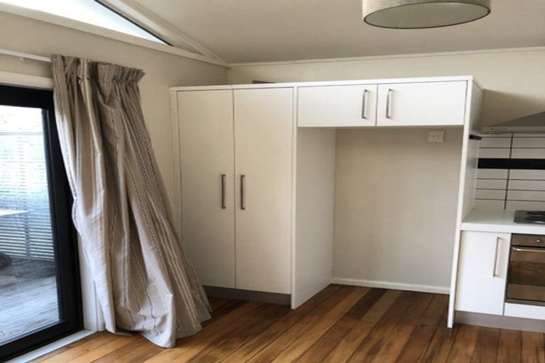 Photo of property in 21 Truro Street, Sumner, Christchurch, 8081