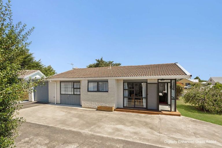 Photo of property in 3a Broadbelt Grove, Levin, 5510