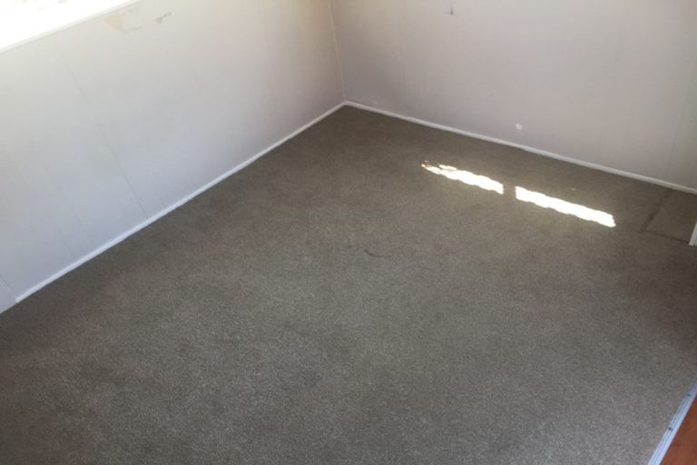 Photo of property in 2/26 Navigator Place, Papatoetoe, Auckland, 2025