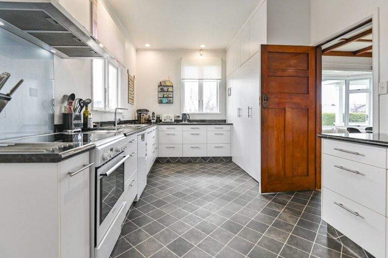 Photo of property in 501 Victoria Street, Hastings, 4122