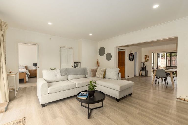 Photo of property in 12 Mahana Road, Paraparaumu Beach, Paraparaumu, 5032