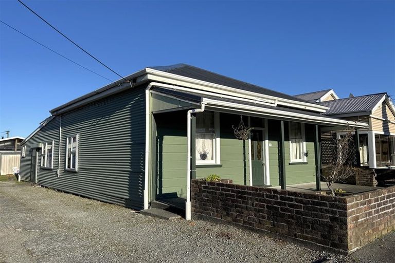 Photo of property in 12 Murray Street, Greymouth, 7805