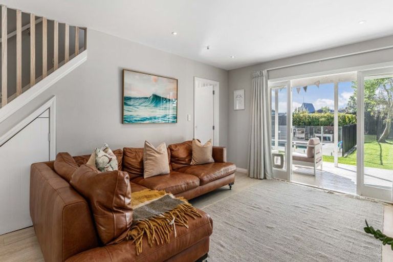 Photo of property in 25 Stevenson Road, Clarks Beach, 2122