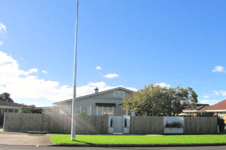 Photo of property in 1/12 Paton Avenue, Papatoetoe, Auckland, 2025