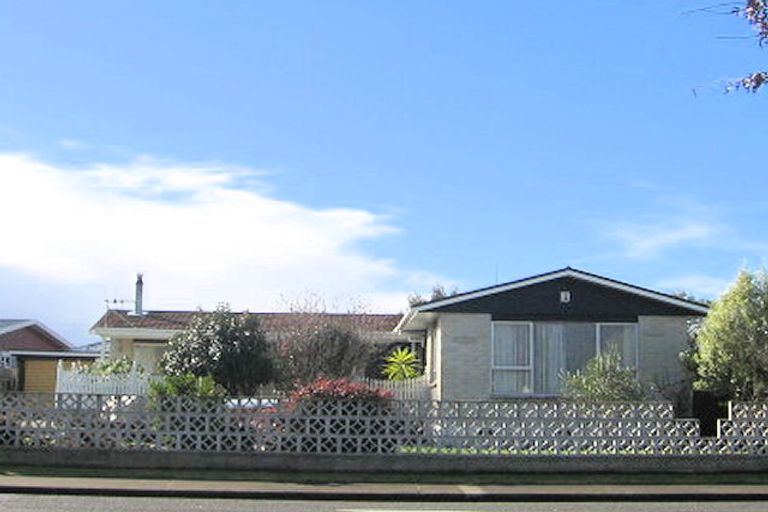 Photo of property in 94 Flaxmere Avenue, Flaxmere, Hastings, 4120