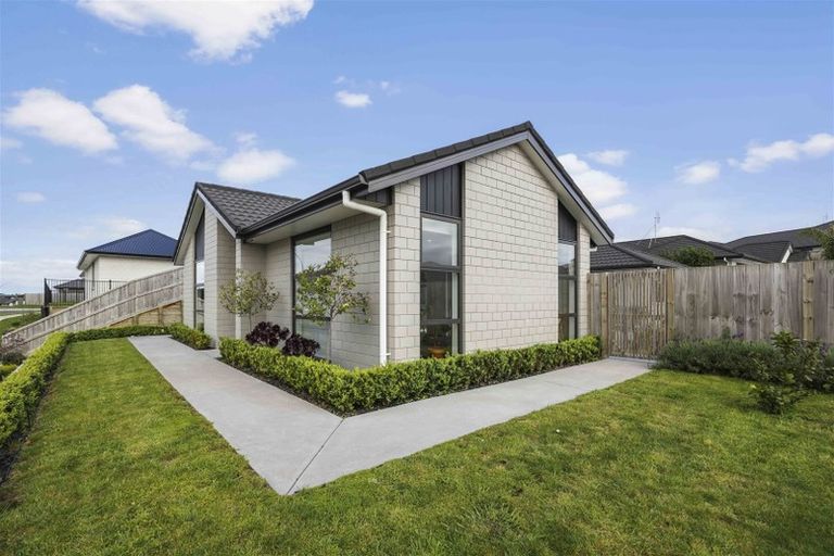 Photo of property in 74 Cumberland Drive, Flagstaff, Hamilton, 3210