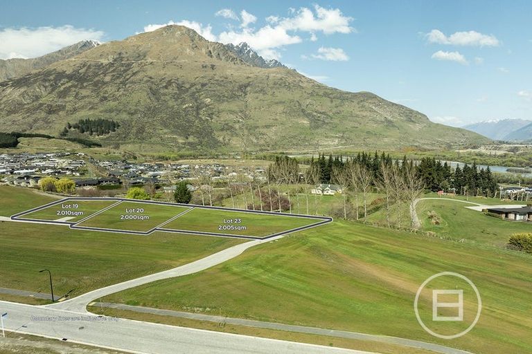 Photo of property in 17 Kahiwi Drive, Lower Shotover, 9304