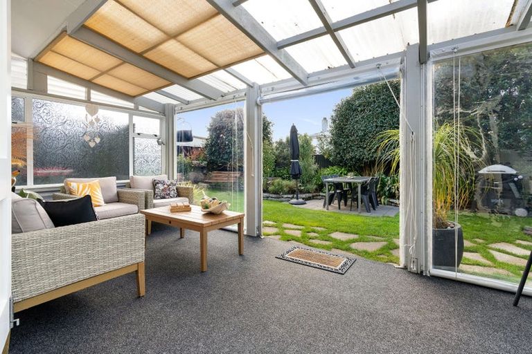 Photo of property in 37 Kent Street, Levin, 5510