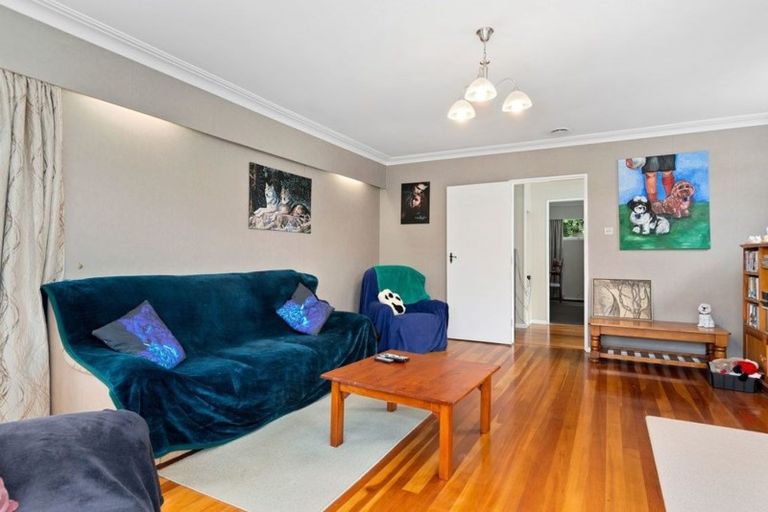 Photo of property in 176 George Street, Stokes Valley, Lower Hutt, 5019