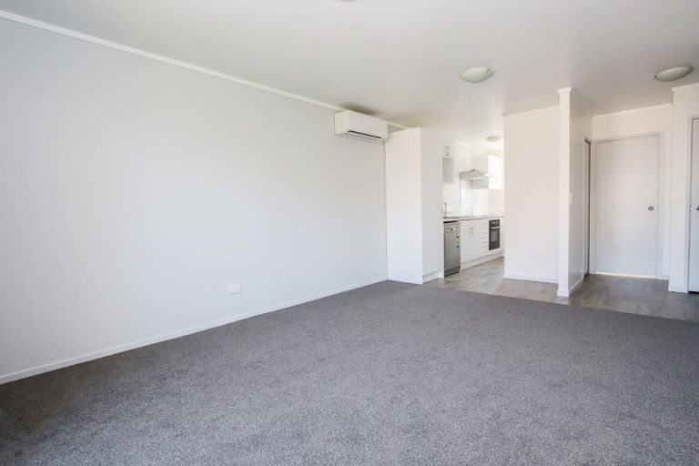 Photo of property in 4/200 Old Farm Road, Hamilton East, Hamilton, 3216